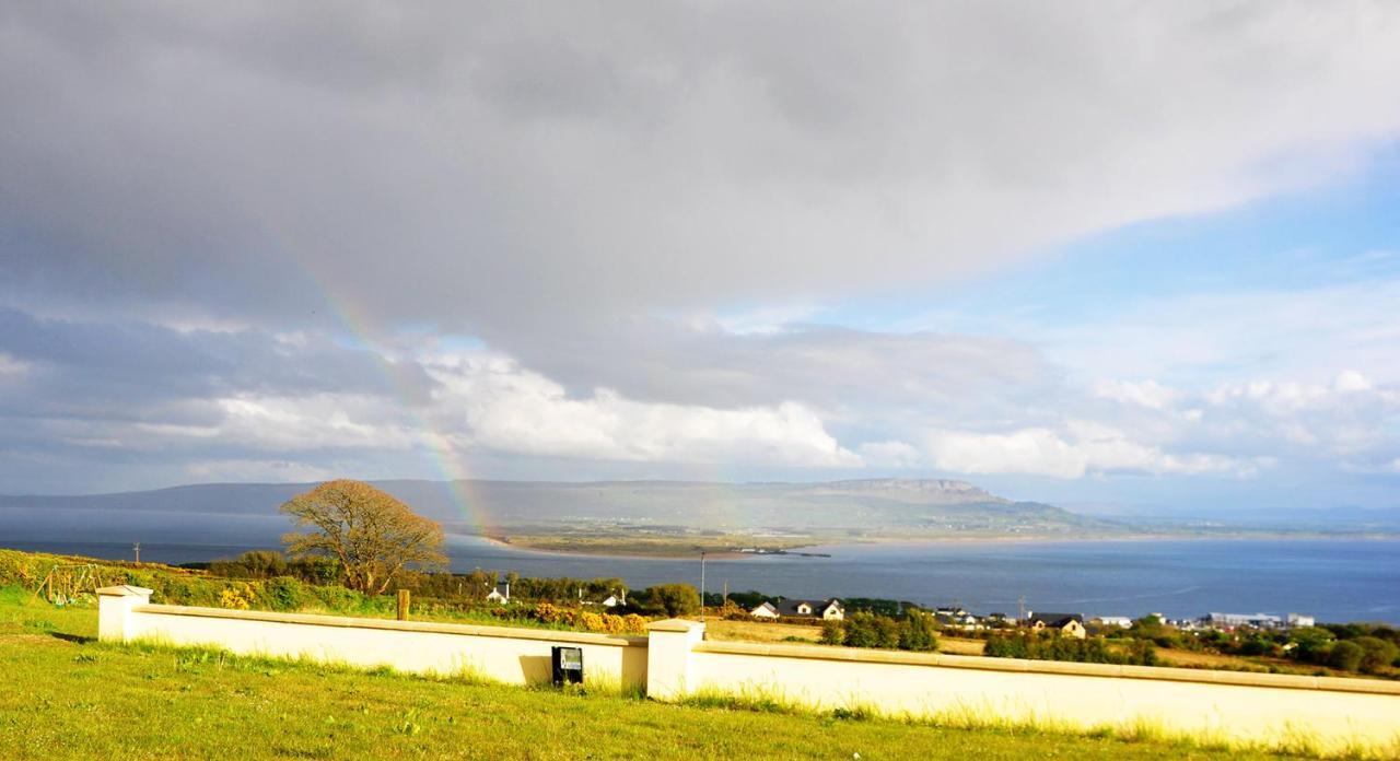 Foyle View Cabin กรีนแคสเซิล ภายนอก รูปภาพ