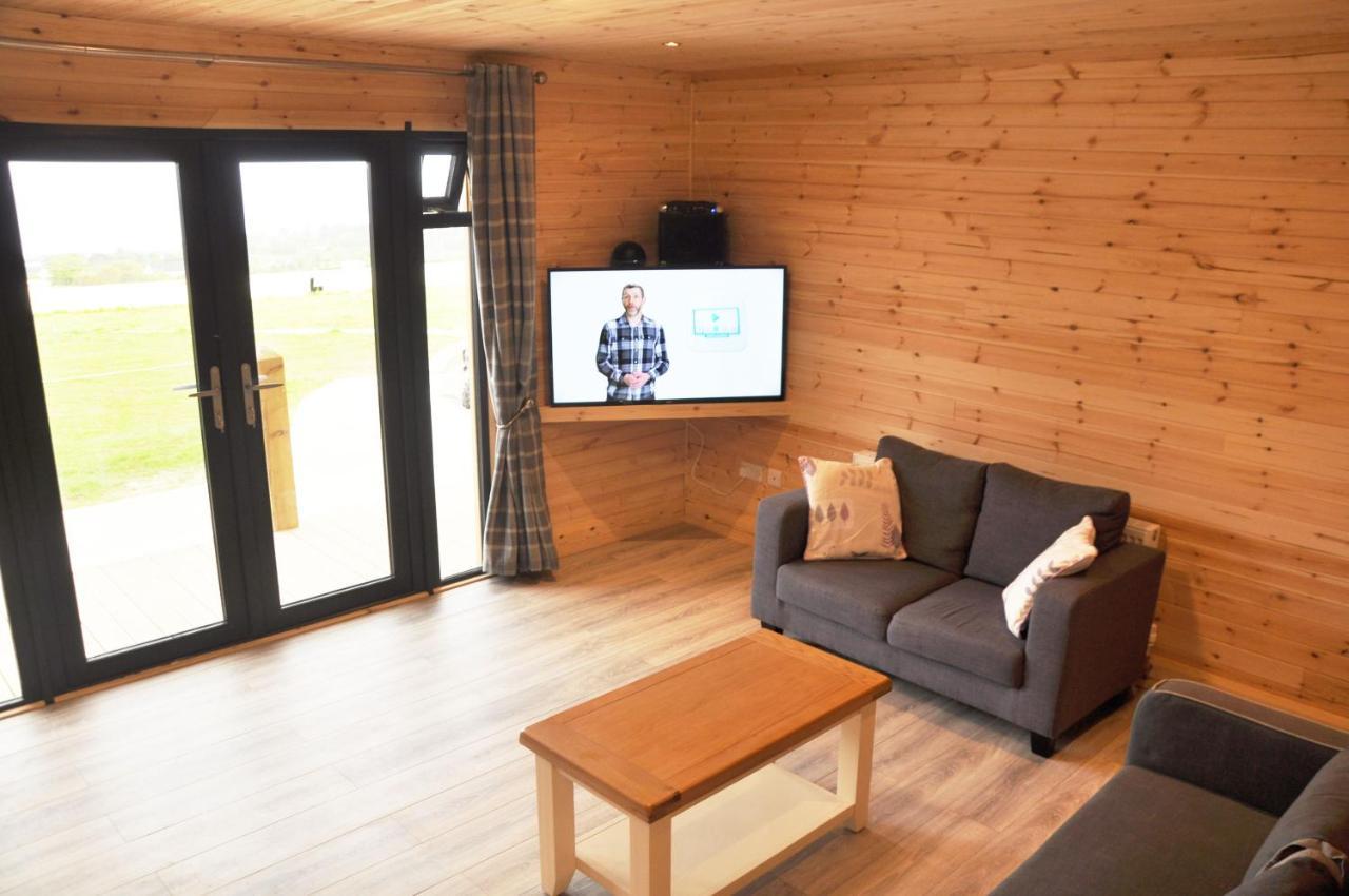 Foyle View Cabin กรีนแคสเซิล ภายนอก รูปภาพ